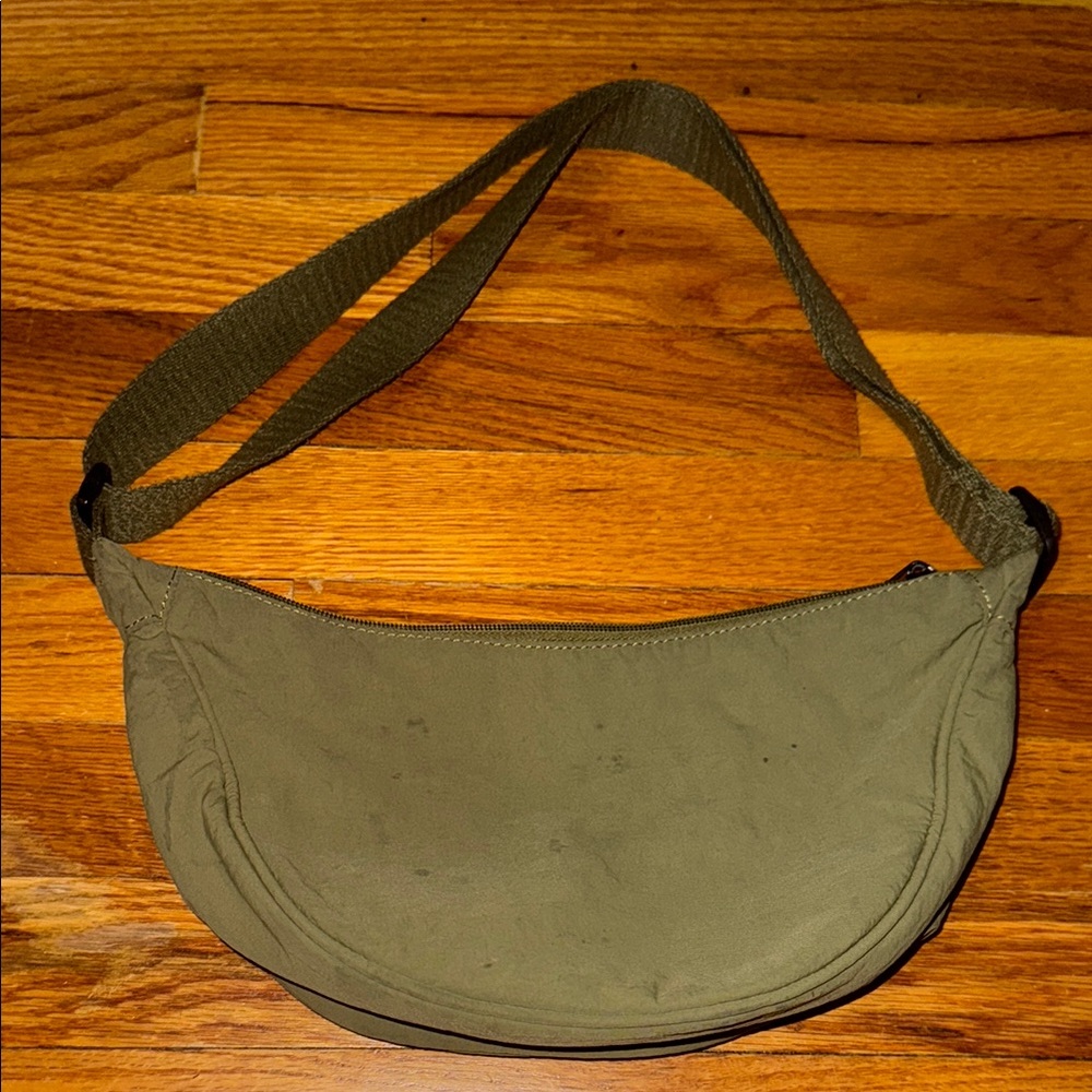 Green Crescent Belt Bag with Adjustable Strap